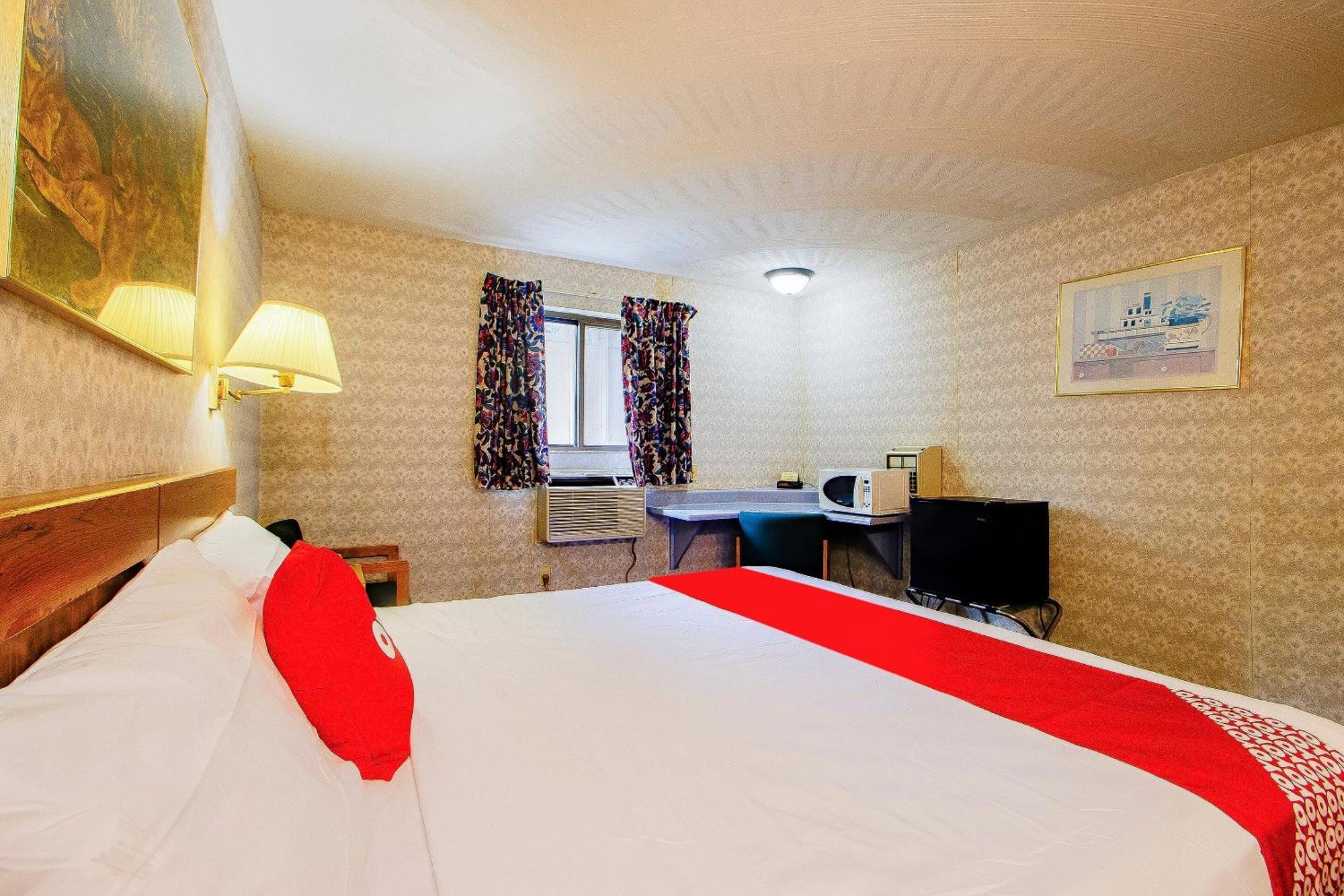 Oyo Hotel Chapmanville Inn, Wv - Hwy 119 מראה חיצוני תמונה